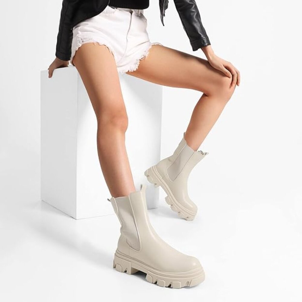DREAM PAIRS Women's Platform Chelsea Boots Lug Sole Combat Mid Calf Slip On